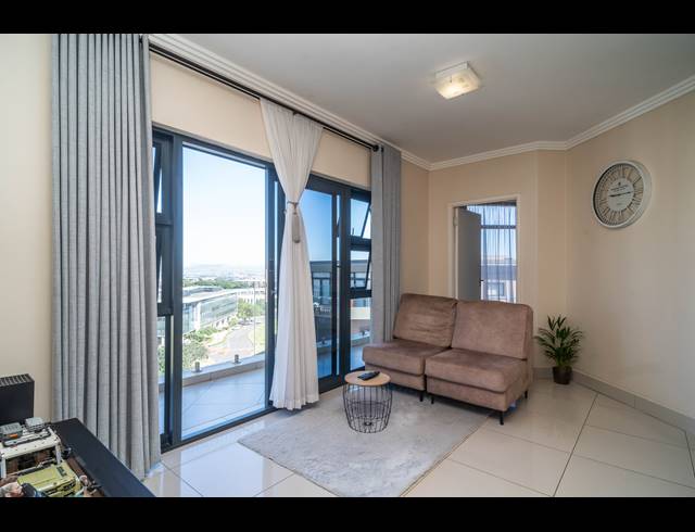 2 BEDROOM APARTMENT FOR SALE IN UMHLANGA RIDGE